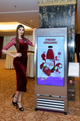 LG new products Moscow 2017 10.jpg